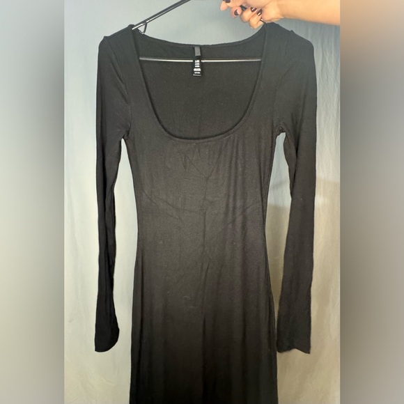 Skims Lounge Dress - Picture 5 of 7